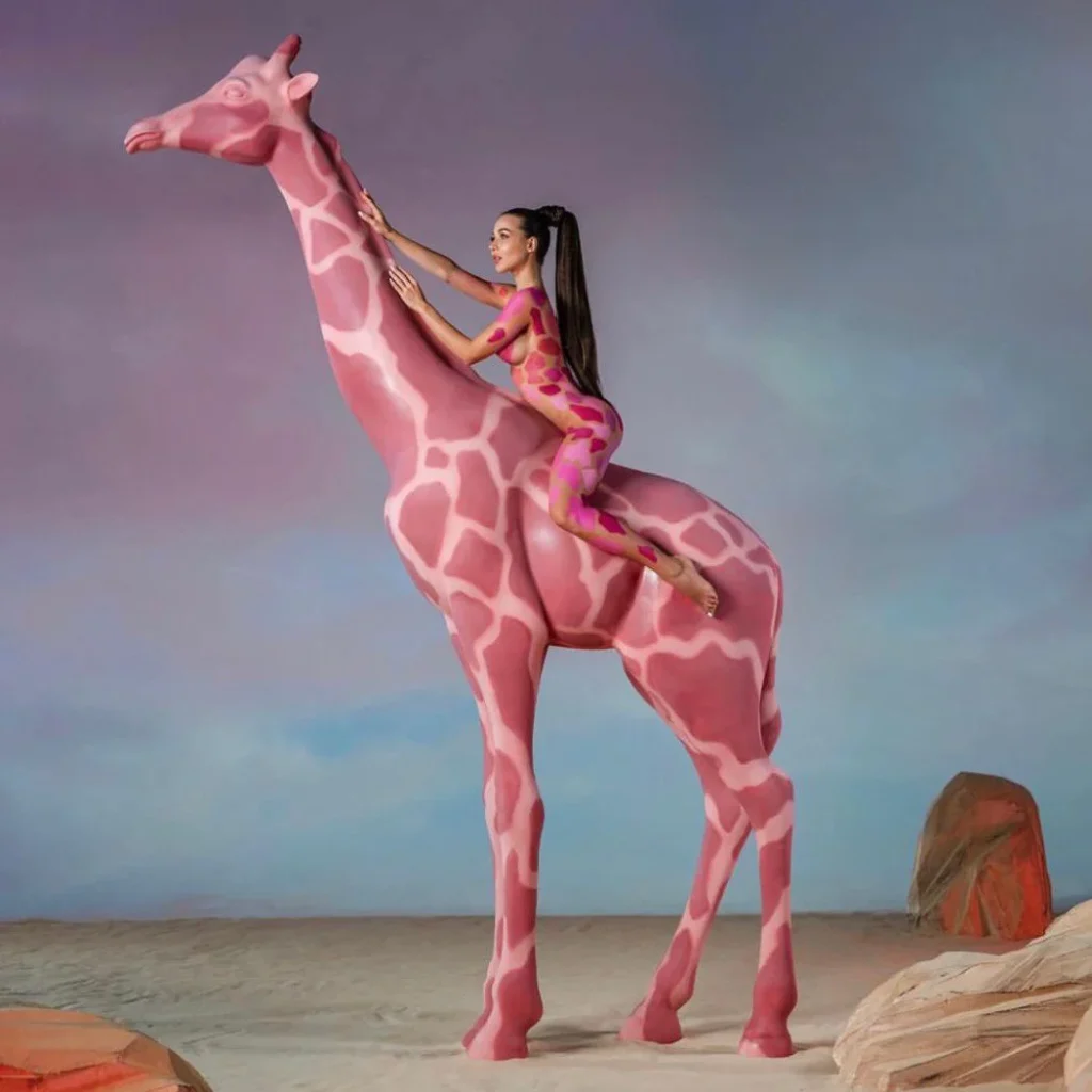 Full Size Giraffe 1