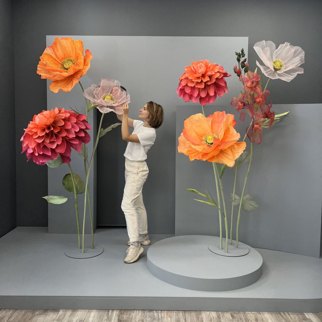 VIBRANT BLOOM TOUCH 1